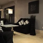 Bella &