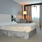 Hotel Bella &