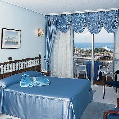 Hotel Bella & 3*