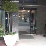 Bella & Hotel