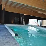 Hotel Bella &