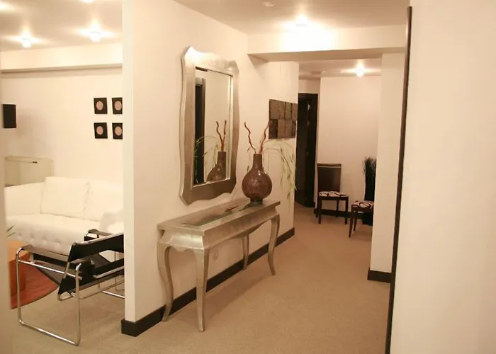 Bella & Отель 3*