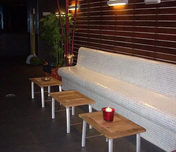 Отель Bella & Исла